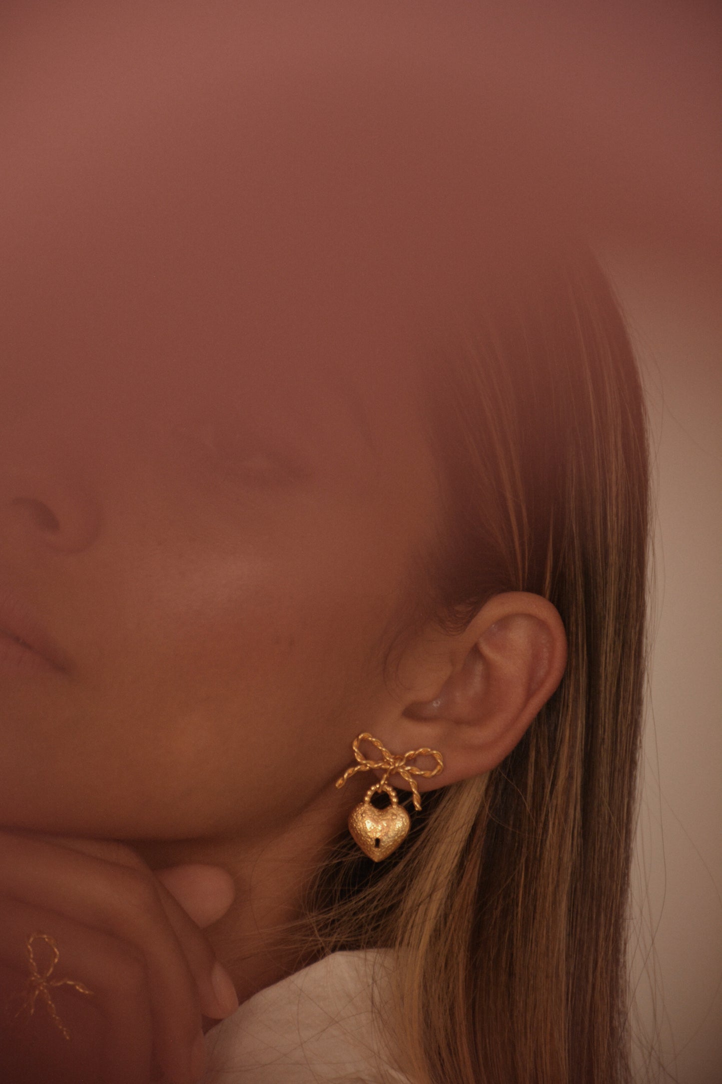 Alana bow earrings