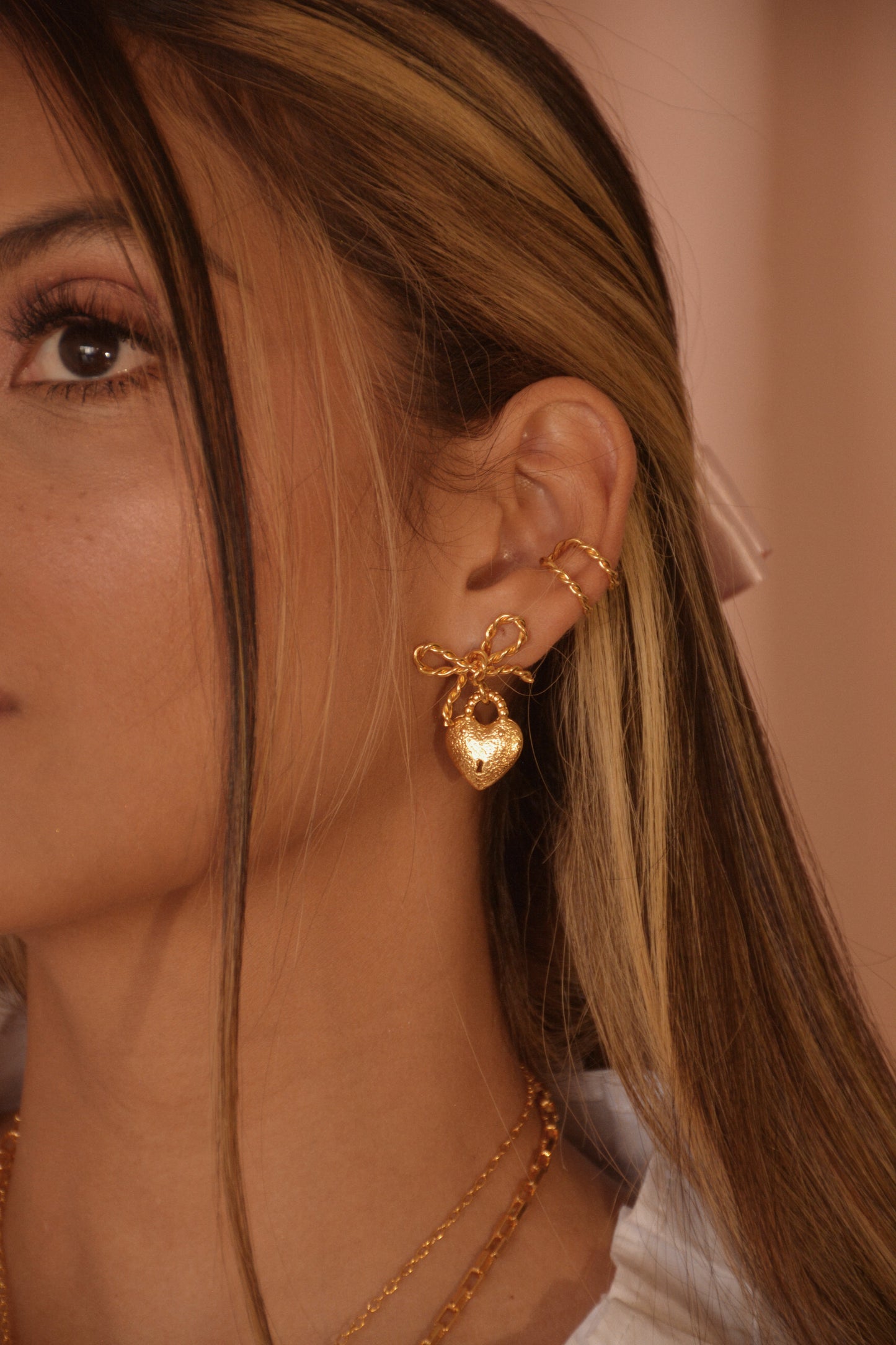 Alana bow earrings