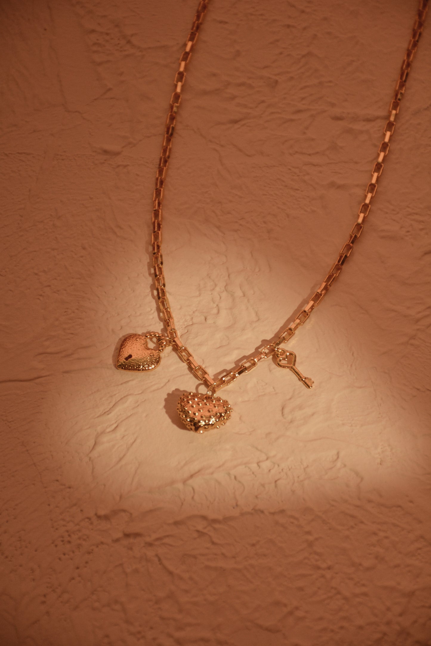 Antoniette gold Necklace